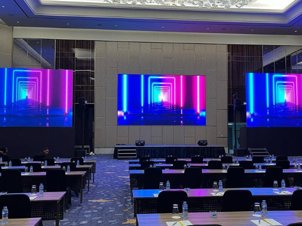 màn hình led phòng họp, hỗ trợ họp online, trình chiếu giáo án, dự án, kế hoạch cho các tổ chức, doanh nghiệp