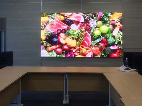 giá màn hình LED P2.5