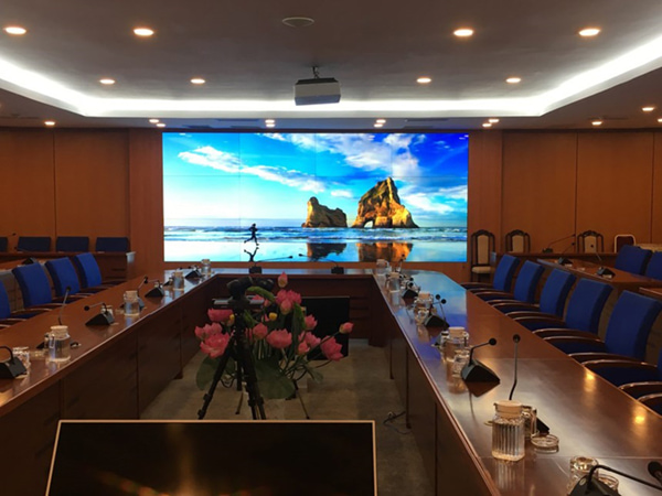 lắp đặt màn hình led cho phòng họp