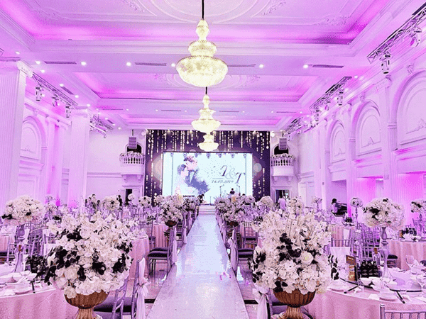 màn hình led tiệc cưới trong nhà