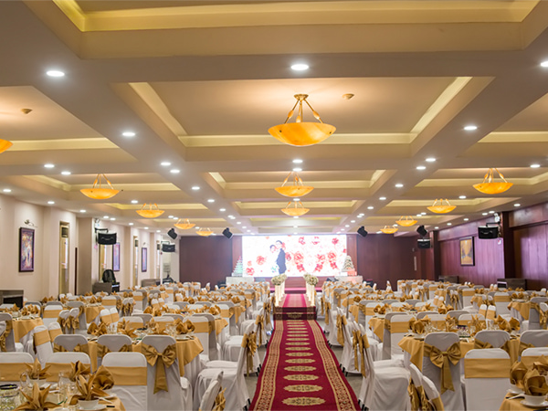 màn hình led sân khấu tiệc cưới