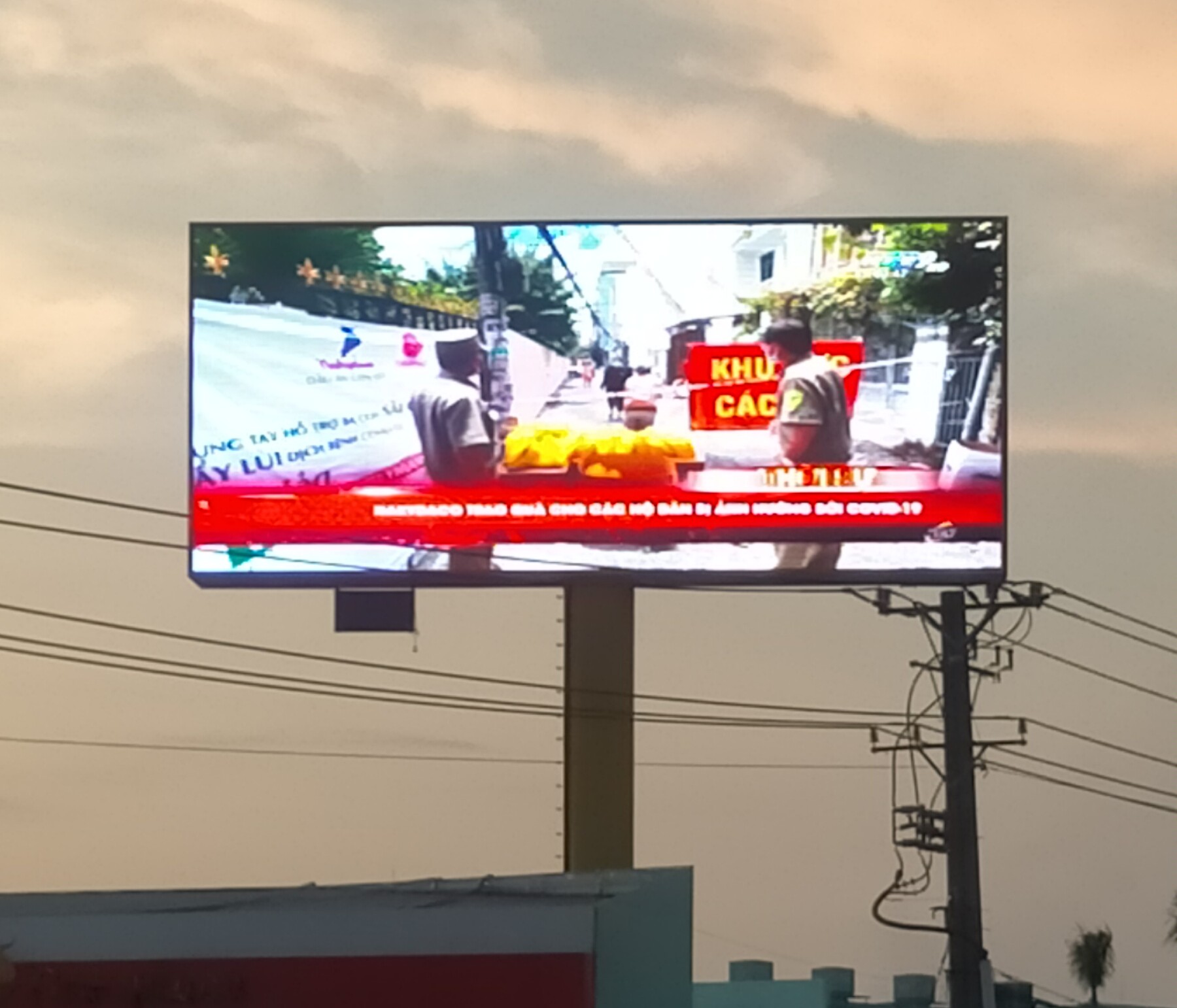 màn hình LED ngoài trời