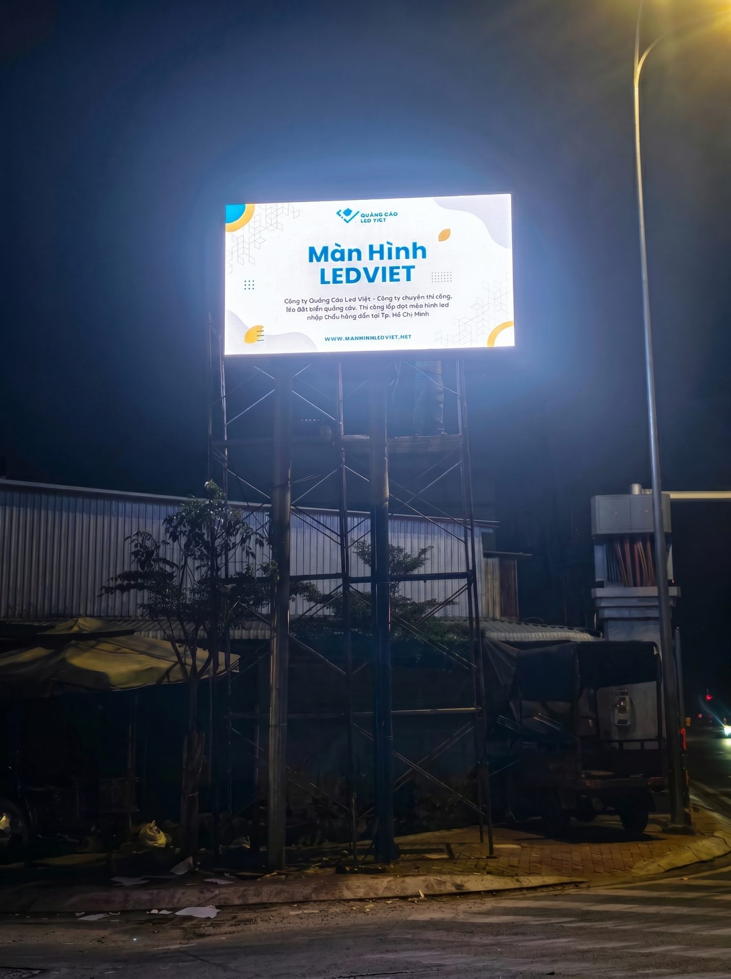 thi công màn hình led p5 ngoài trời tại bình chánh